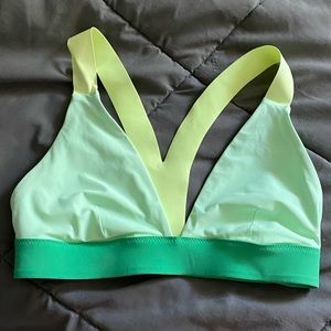 Lululemon swim top size 6